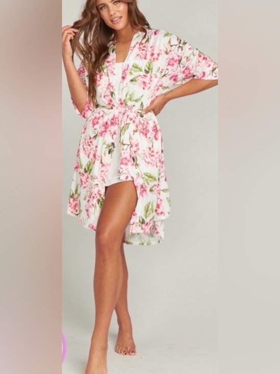 Show Me Your MuMu Other - NWOT Show Me Your Mumu Brie Floral Robe, O/S
